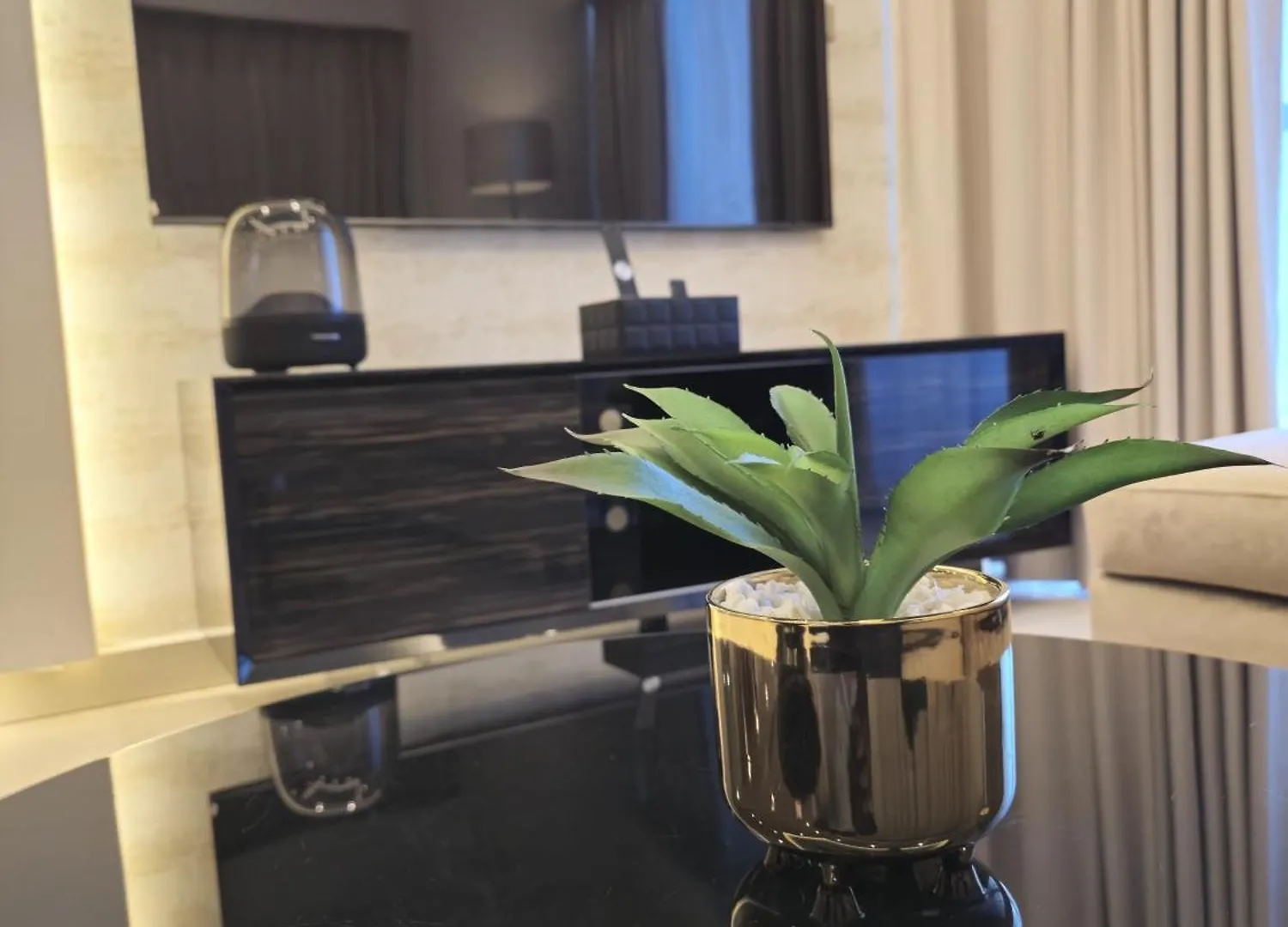 Апарт-отель Quill Residence At Paramount Towers 3 Bedroom Creek View Дубай ОАЭ